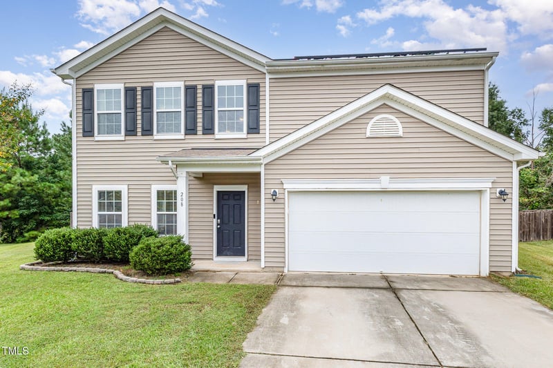 208 Tucker House Ln, Sanford, NC 27330