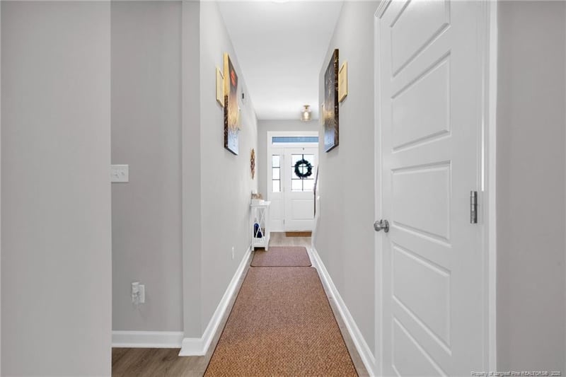 208 Walker Downs Cir, Fayetteville, NC 28305