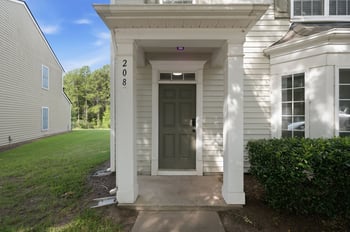 208 Walnut Woods Dr, Morrisville, NC 27560
