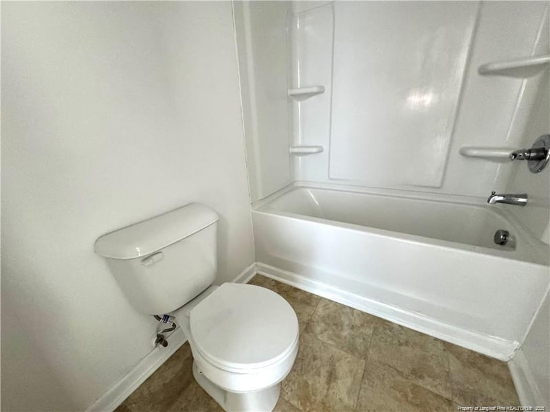 208 Waterdown Dr #10, Fayetteville, NC 28314