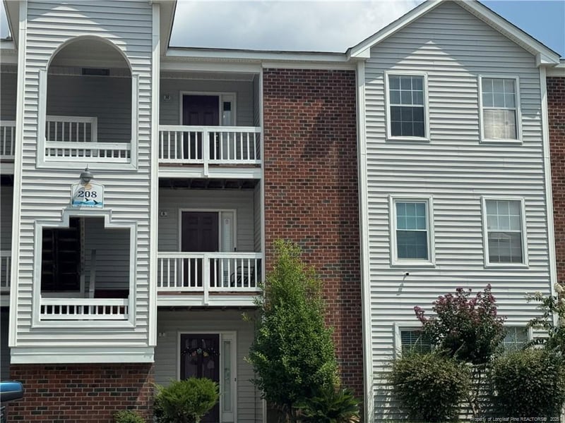 208 Waterdown Dr #10, Fayetteville, NC 28314