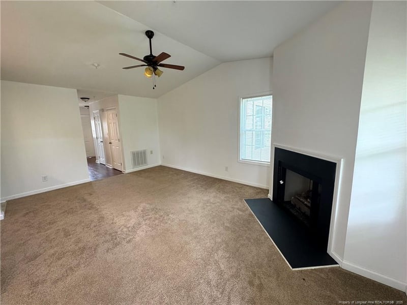 208 Waterdown Dr #10, Fayetteville, NC 28314