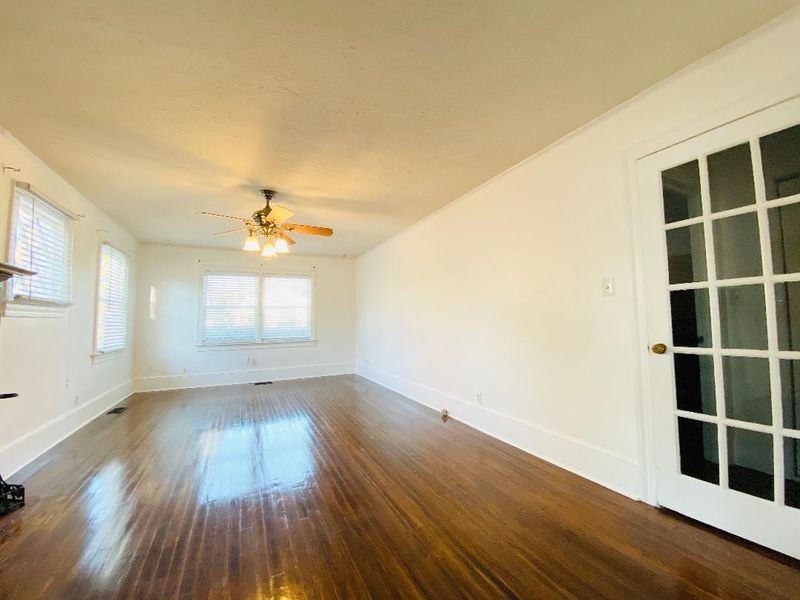 208 N Wayne Ave, Dunn, NC 28334
