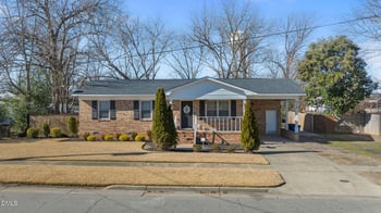 208 Webb St, Selma, NC 27576