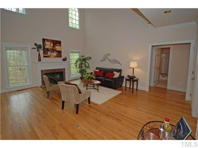 208 Westbury Dr, Chapel Hill, NC 27516