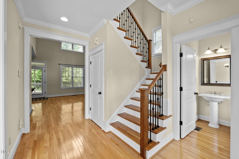 208 Willowbend Ln, Hillsborough, NC 27278
