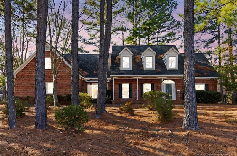 208 Woodsage Cir, Fayetteville, NC 28303