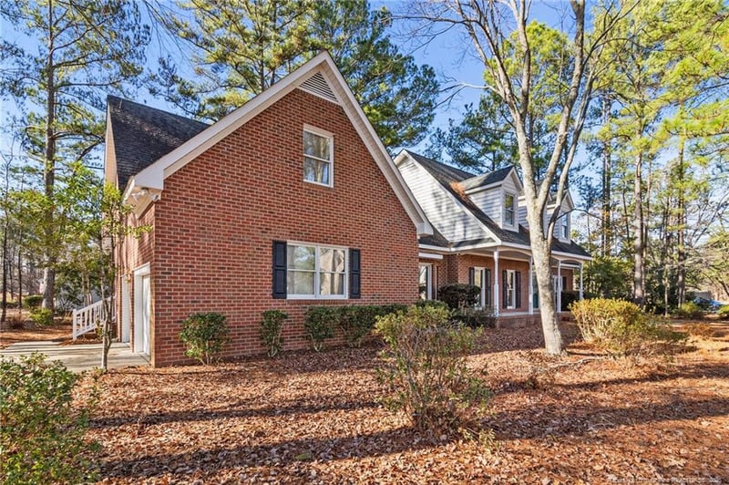 208 Woodsage Cir, Fayetteville, NC 28303