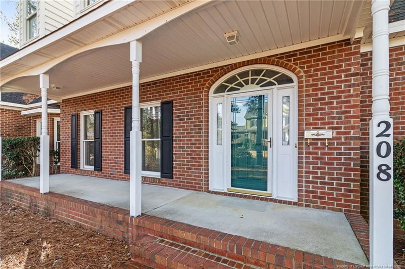 208 Woodsage Cir, Fayetteville, NC 28303
