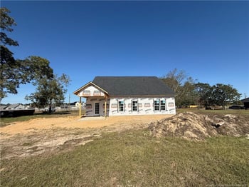 2080 Canady Pond Rd, Hope Mills, NC 28348