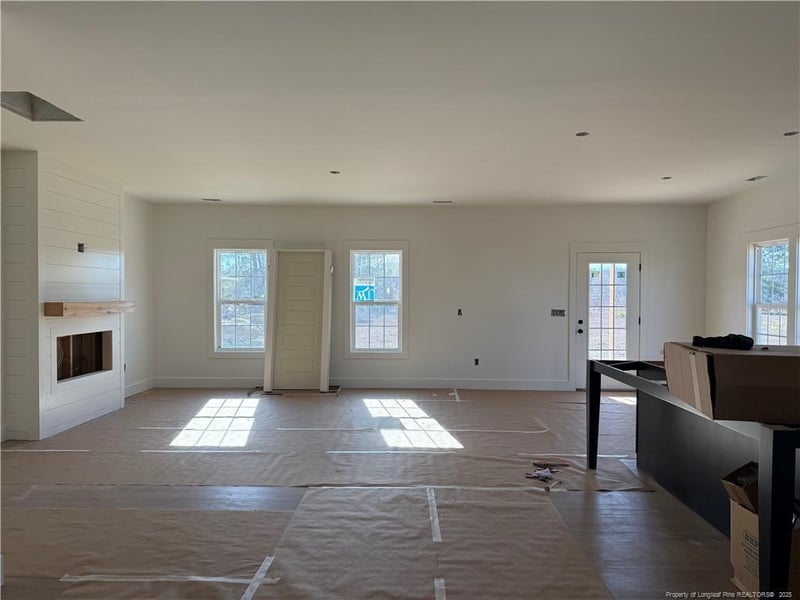 2080 Canady Pond Rd, Hope Mills, NC 28348