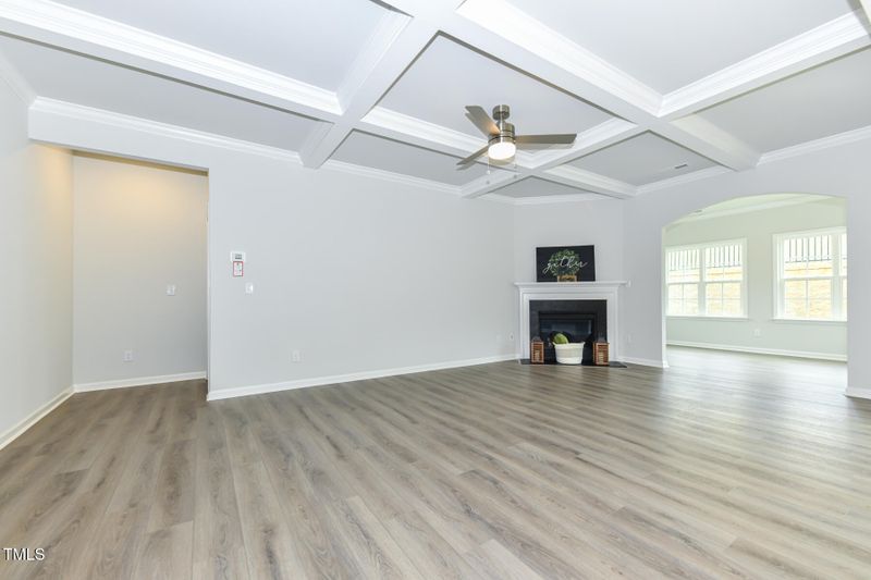 2086 Harris Farm Ct, Burlington, NC 27215