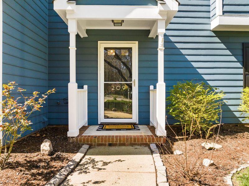 209 Amberglow Pl, Cary, NC 27513