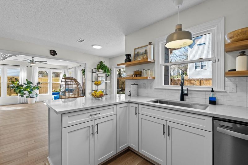 209 Amberglow Pl, Cary, NC 27513