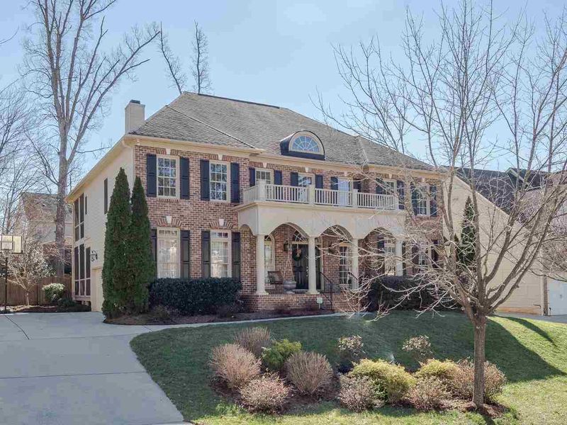209 Arborhill Ln, Holly Springs, NC 27540