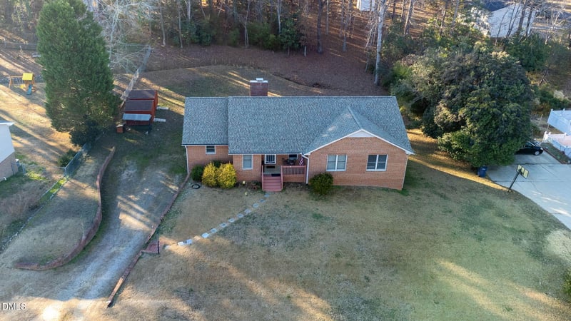 209 Arlington Cir, Sanford, NC 27330