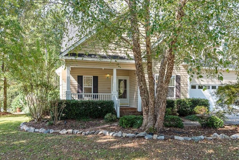 209 Boulder Dr, Clayton, NC 27520
