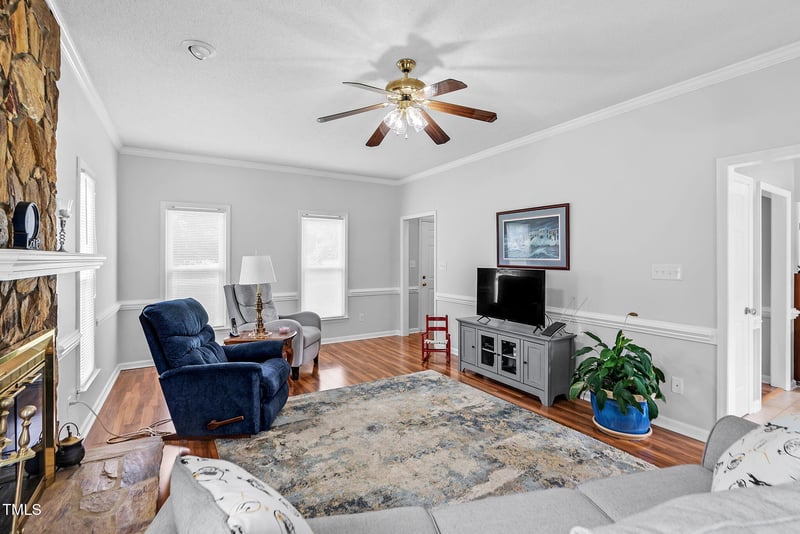 209 Bradley Dr, Benson, NC 27504