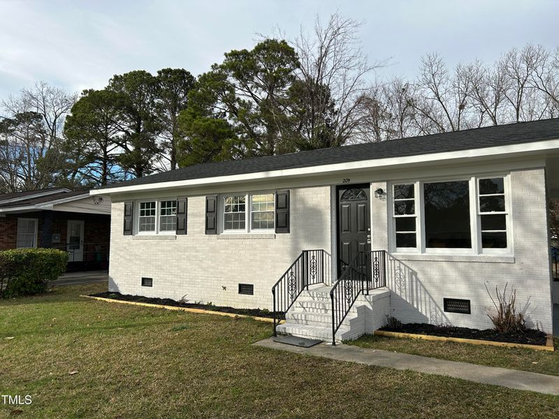 209 Bunche Dr, Goldsboro, NC 27530