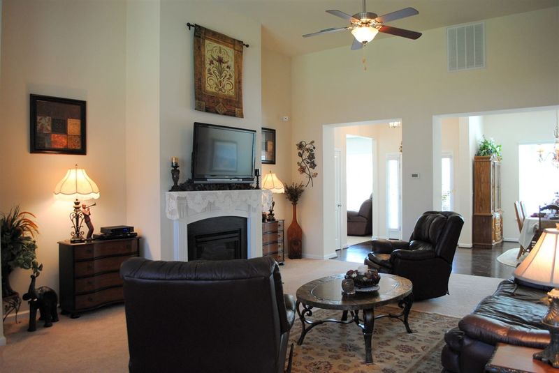 209 Callandale Ln, Durham, NC 27703