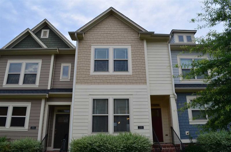 209 S Camellia St, Chapel Hill, NC 27516