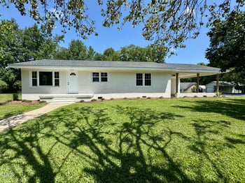 209 Carolyn Dr, Benson, NC 27504