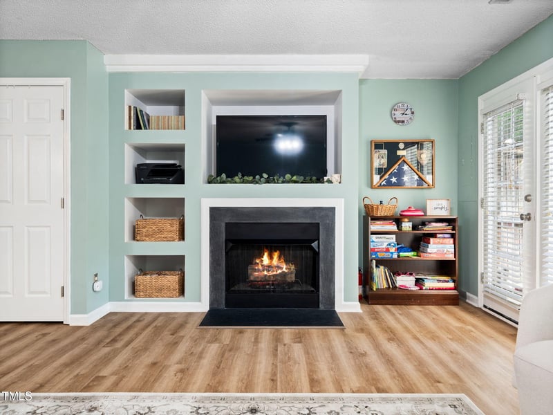 209 Climbing Ivy Ct, Cary, NC 27511