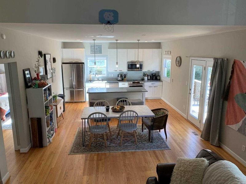 209 Columbia Pl W, Chapel Hill, NC 27516