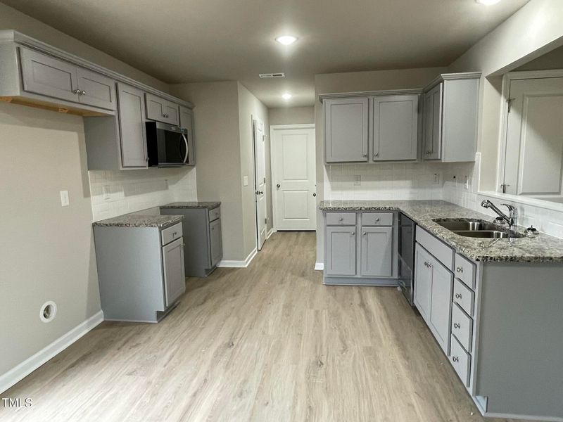 209 Constellation Ct, Benson, NC 27504