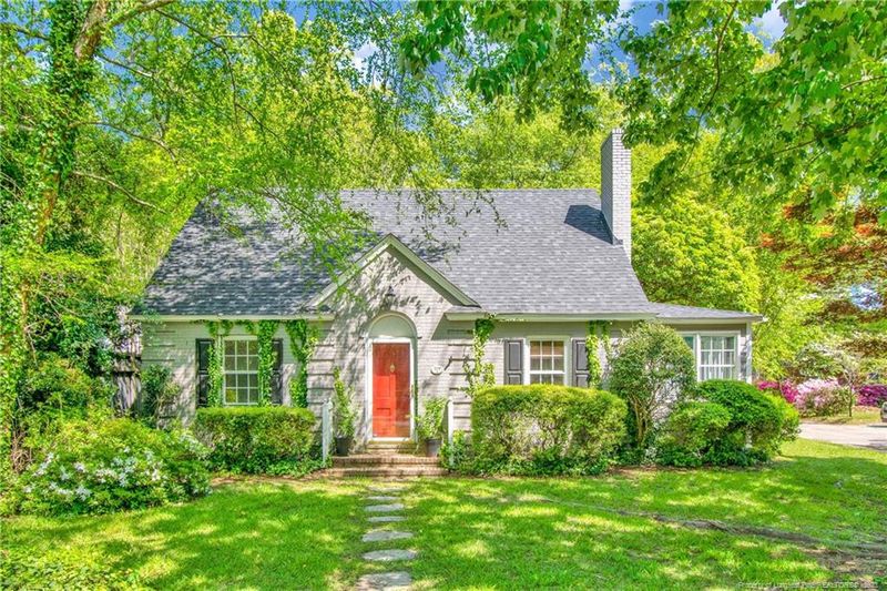209 Devane St, Fayetteville, NC 28305