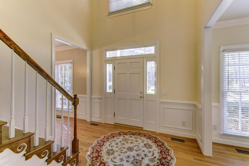 209 Duncan Hill Ct, Cary, NC 27518