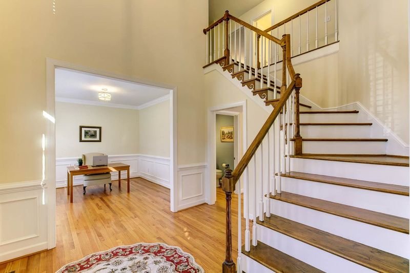 209 Duncan Hill Ct, Cary, NC 27518