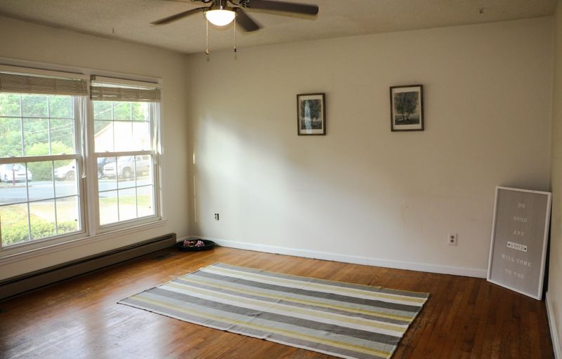 209 Eastway Ln, Graham, NC 27253