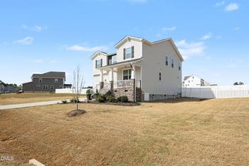 209 Fast Pitch Ln, Four Oaks, NC 27524