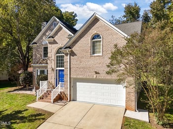 209 Fincastle Dr, Cary, NC 27513