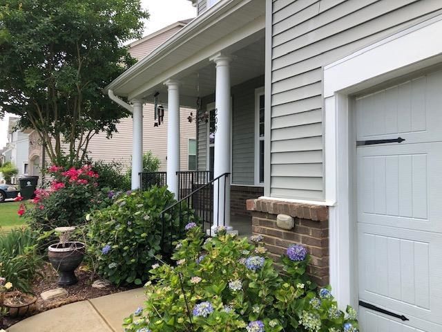 209 Gadsbury Dr, Holly Springs, NC 27540