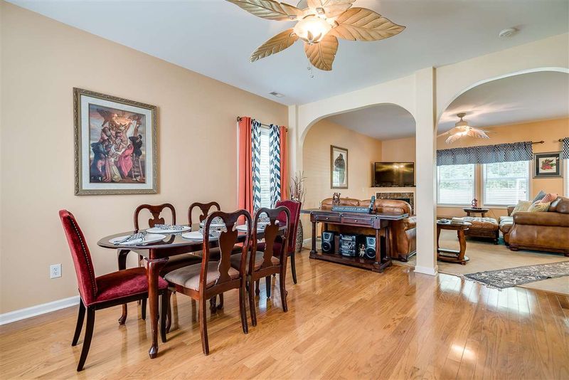 209 Goldfinch Ct, Mebane, NC 27302