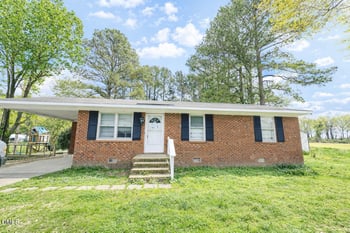209 Greenacres Rd, Snow Hill, NC 28580