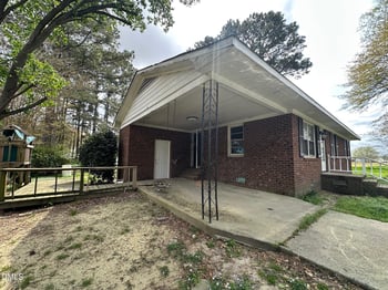 209 Greenacres Rd, Snow Hill, NC 28580