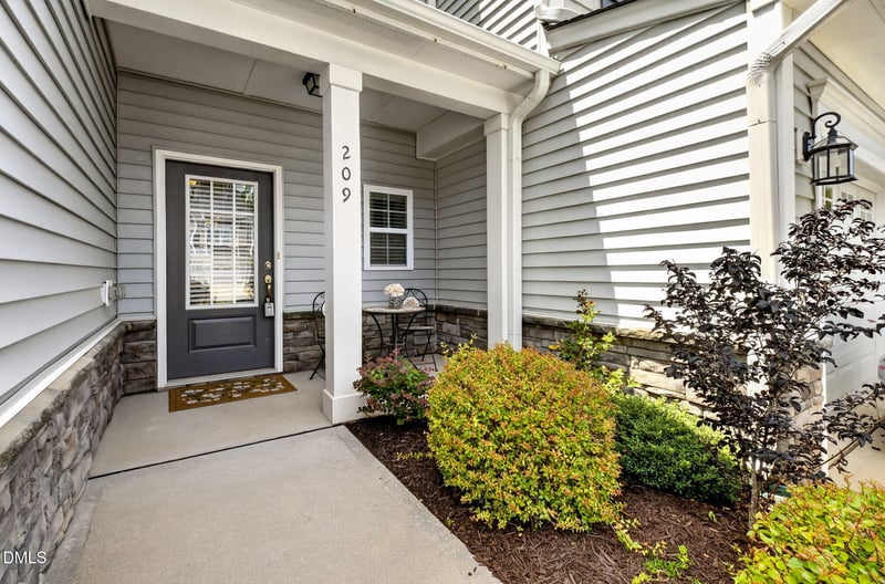 209 Gulley Glen Dr, Garner, NC 27529