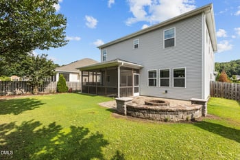 209 Harrison Place Ln, Fuquay Varina, NC 27526
