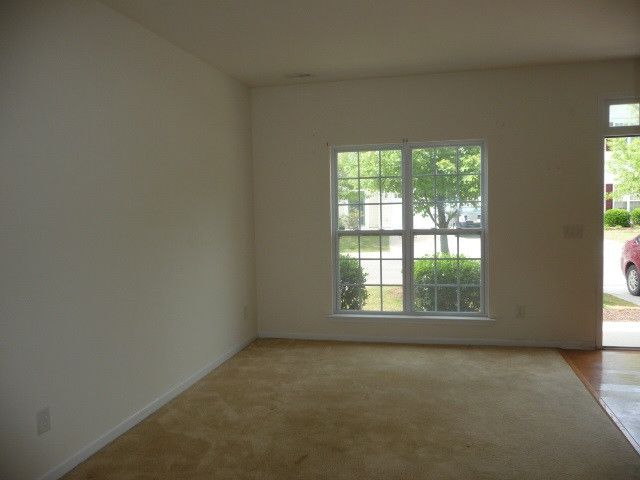 209 Hidden Springs Dr, Durham, NC 27703