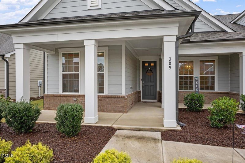 209 Kephart Way, Holly Springs, NC 27540