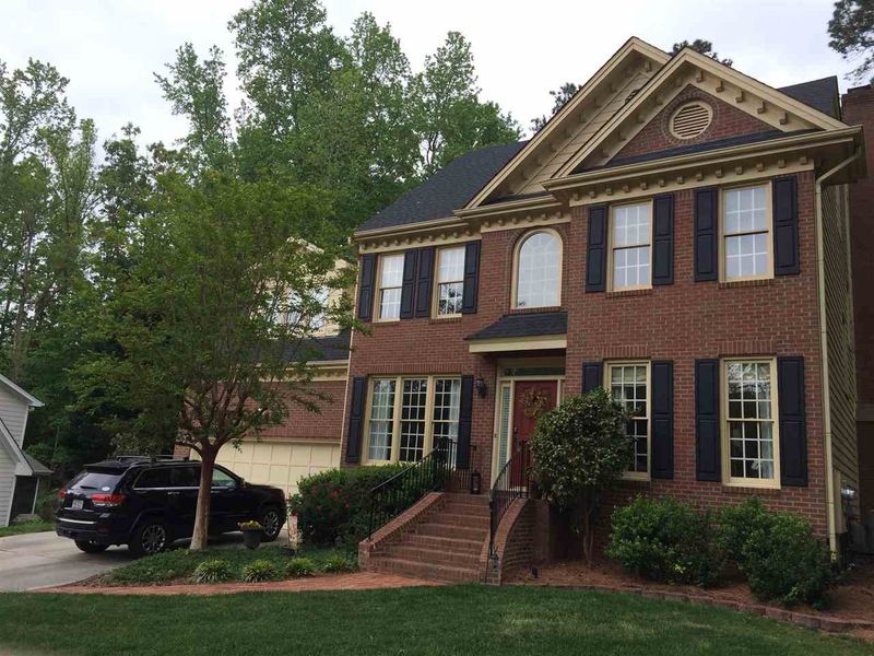 209 Killingsworth Dr, Cary, NC 27518