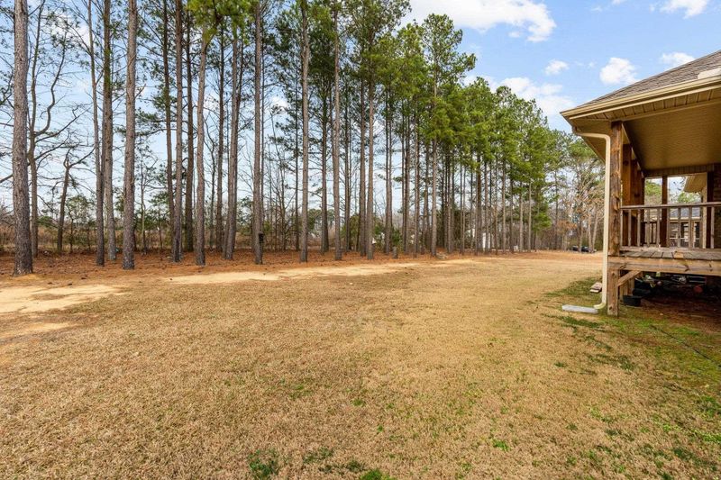 209 Lake Shore Dr, Benson, NC 27504