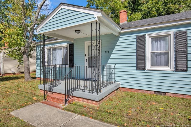 209 Lynn Ave, Fayetteville, NC 28301