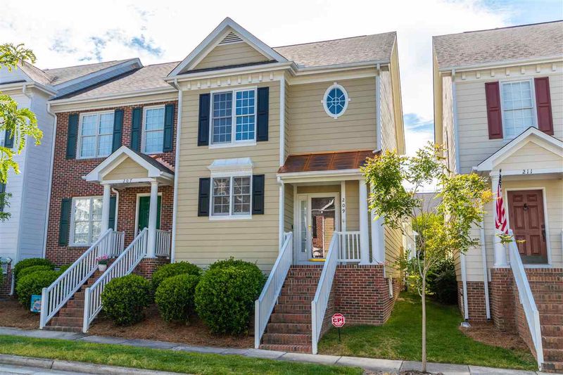 209 Madison Grove Pl, Cary, NC 27519