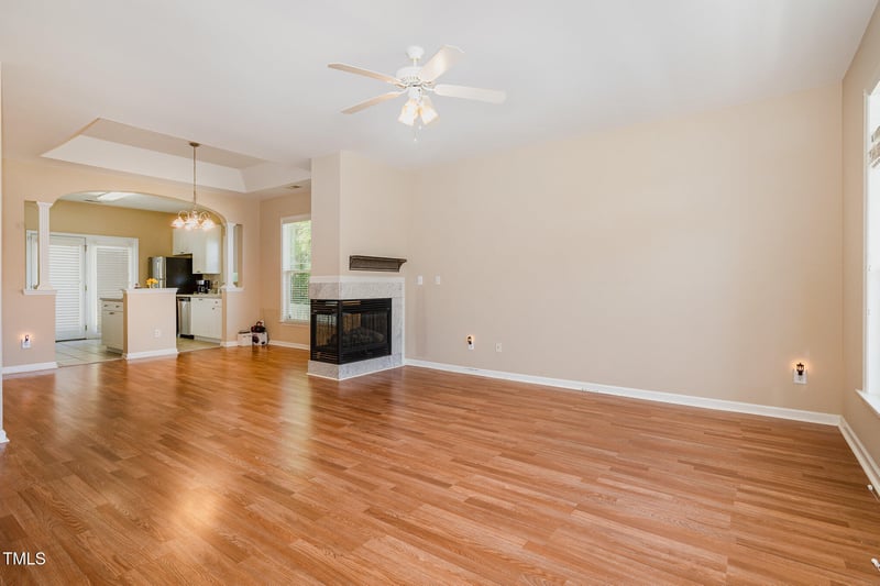 209 Mccarthy Dr, Clayton, NC 27527