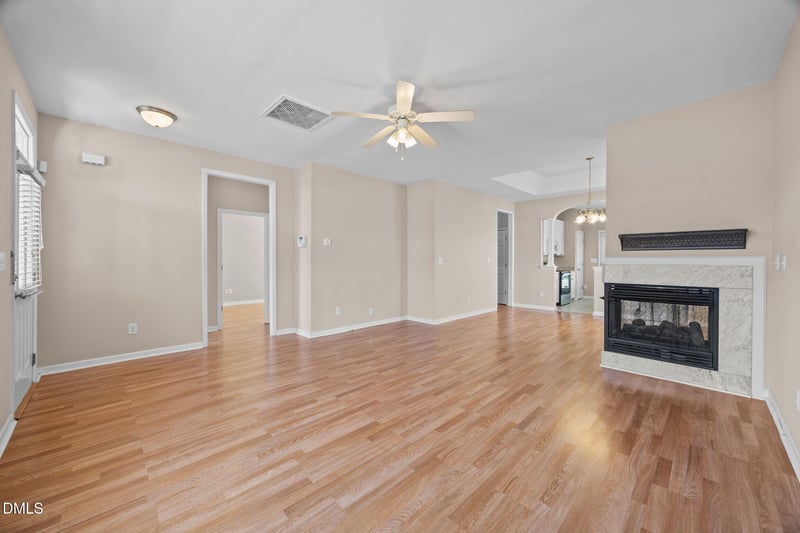 209 Mccarthy Dr, Clayton, NC 27527