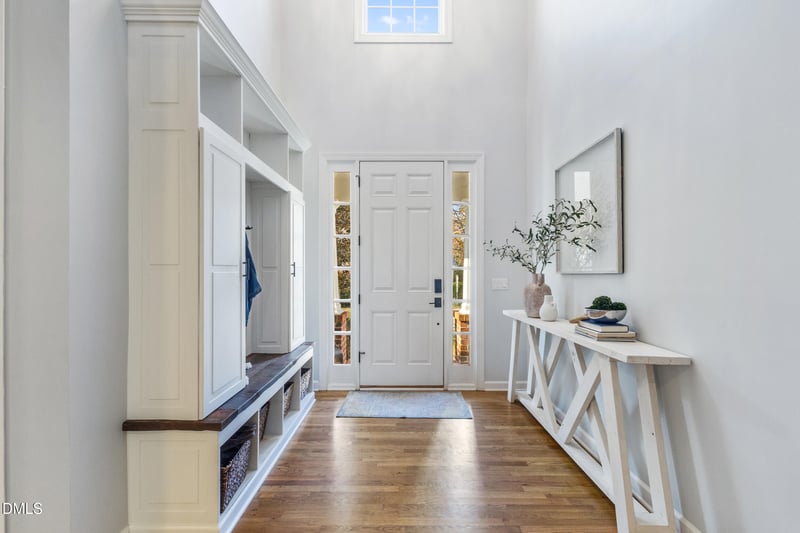 209 Meadowcrest Pl, Holly Springs, NC 27540